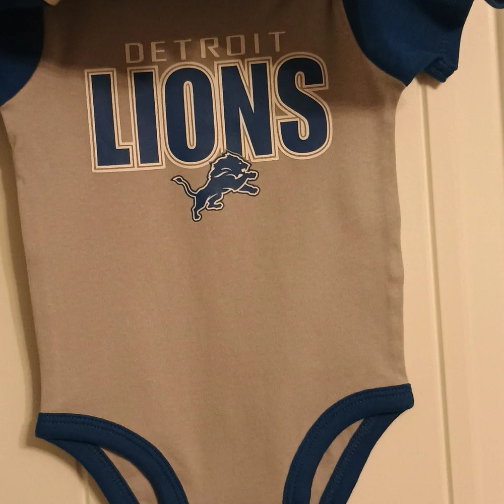 NWT 6-9 Month Detroit Lions Blue Baby Bodysuit 3 Piece Set